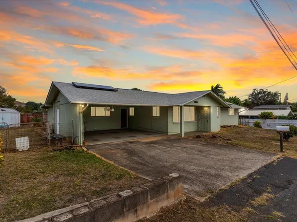 1890 Makahala Pl, Wailuku, HI 96793