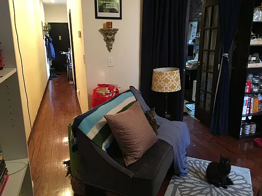 Rented by Rennit Inc. | media 50