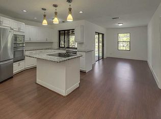 60 Vista Del Rio, Boynton Beach, FL 33426