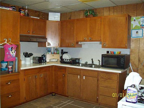 2nd image of 435 W Sheridan St