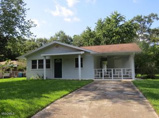 125 Lafayette Cir, Ocean Springs, MS 39564