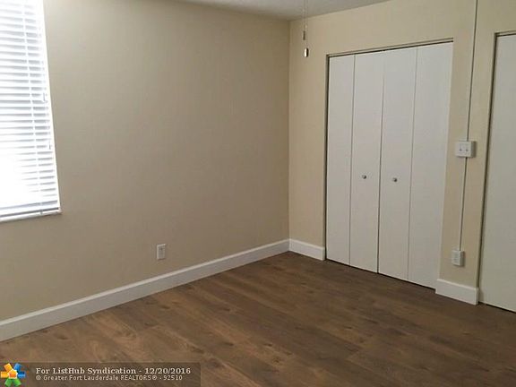 2nd image of 450 Commodore Dr APT 307