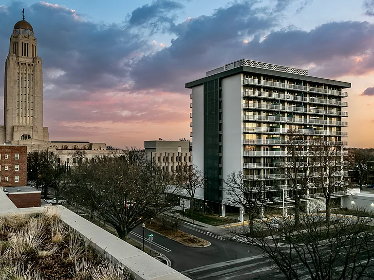 Sky Park Apartments — Photo 28
