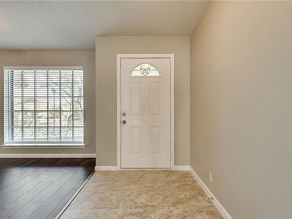 3rd image of 1432 Juniper Ln