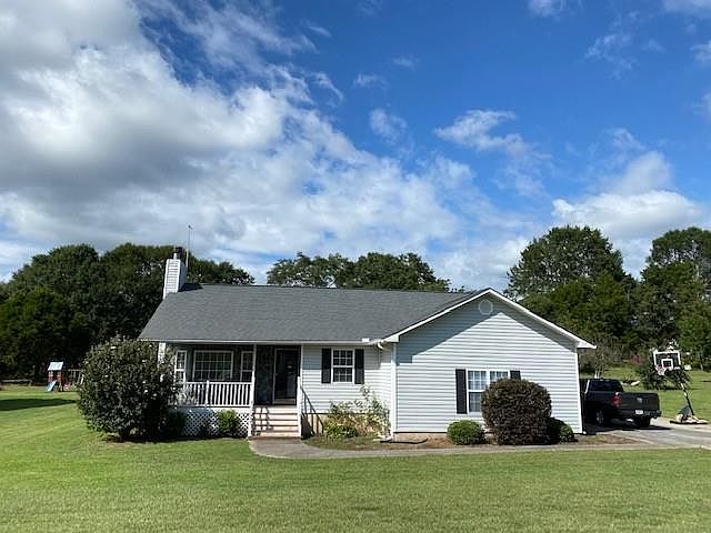 111 Rosewood Dr Se Calhoun Ga Mls Zillow