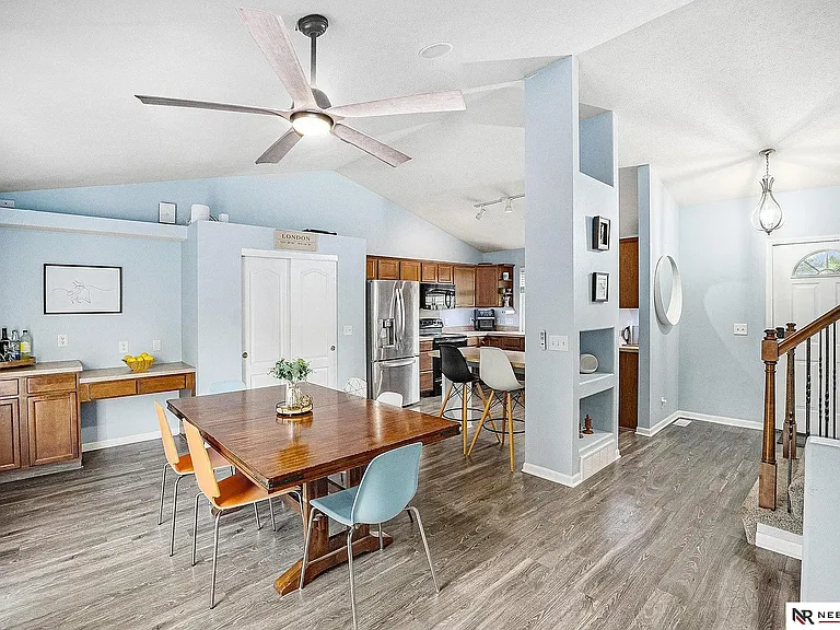 18552 Polk St — Photo 4