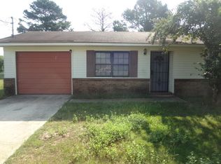 112 Victoria Dr, Headland, AL 36345