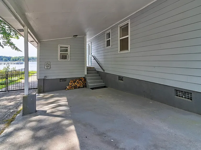 435 Whits End — Photo 4