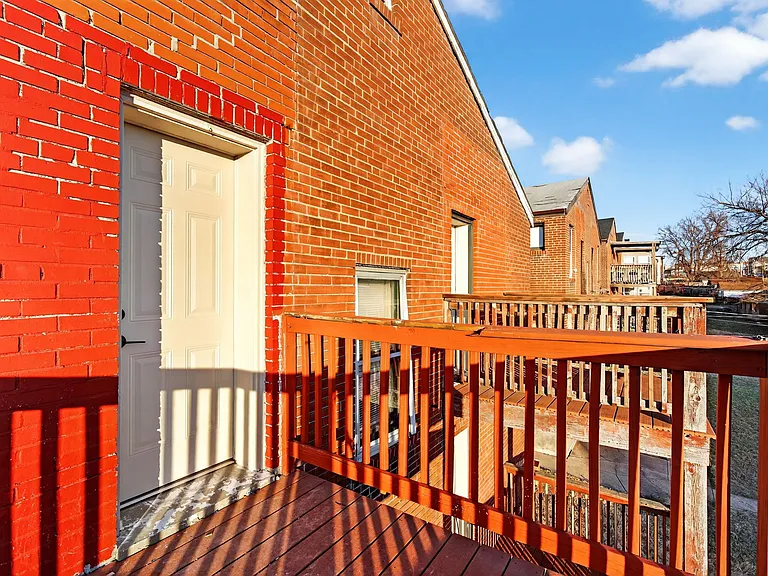 3654-3656 Phillips Pl — Photo 20