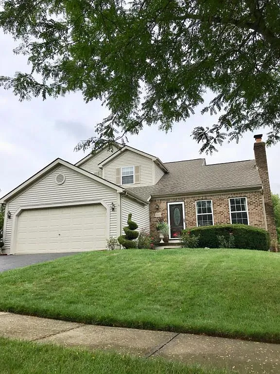 132 Clayburn Dr photo 1