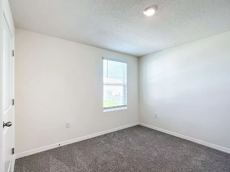 8656 45th Ct — Photo 36