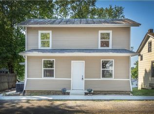43 E 4th St, Fredericktown, OH 43019