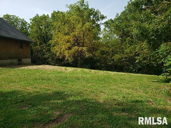 4th image of 1818 E County Road 2900