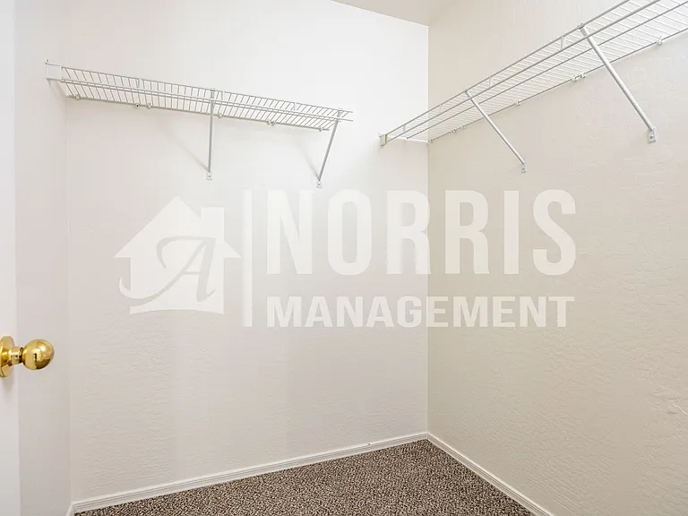 1632 E Cardinal Dr — Photo 22