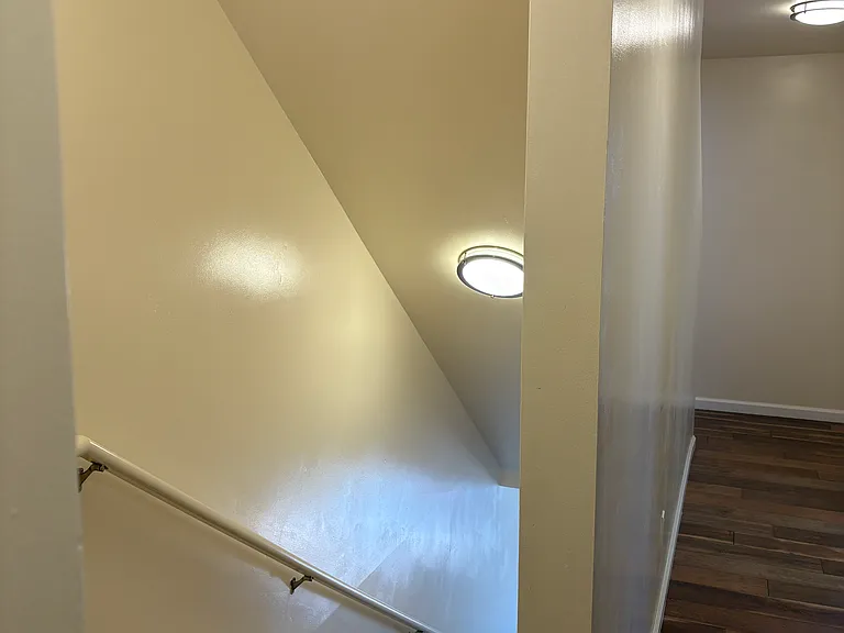 1807 W Drescher St — Photo 3