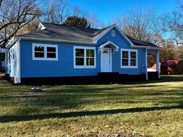 2062 Ellenboro Henrietta Rd, Ellenboro, NC 28040