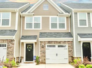 6 Country Club Dr, Greer, SC 29651