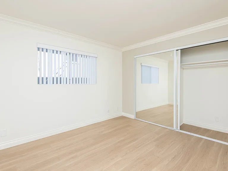 12756 Caswell Ave #102 — Photo 8