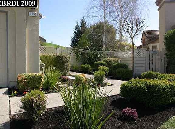 2nd image of 1035 Glasgow Pl