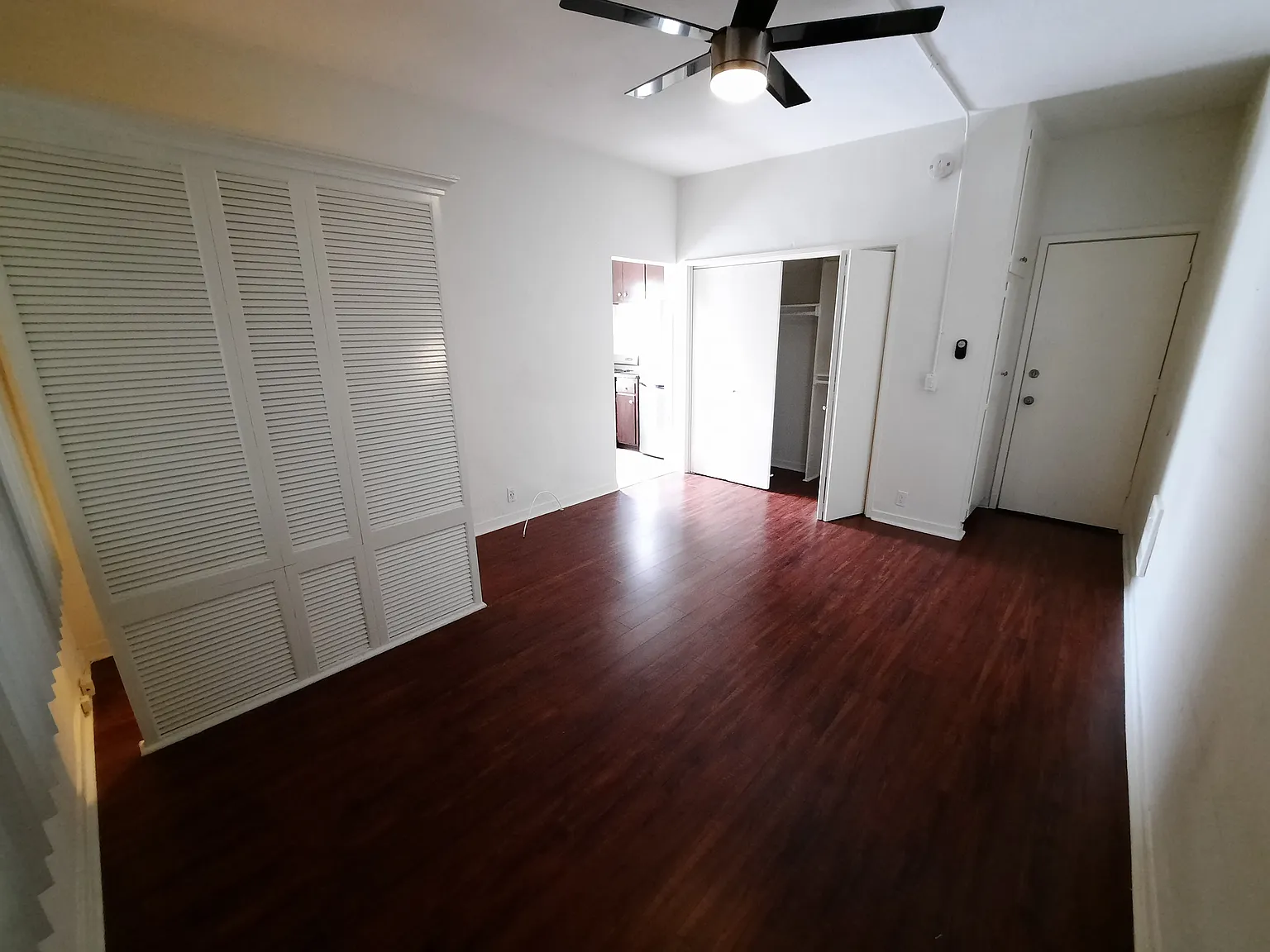 Studio, 500 sqft, $1,795 — Photo 2