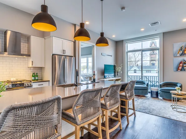 51 Elm Street #301, Laconia, NH 03246