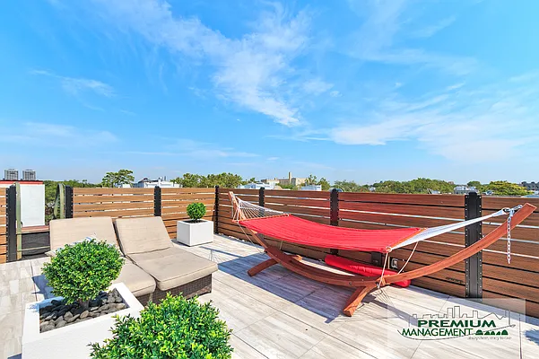 Rented by Premium Management  | media 46