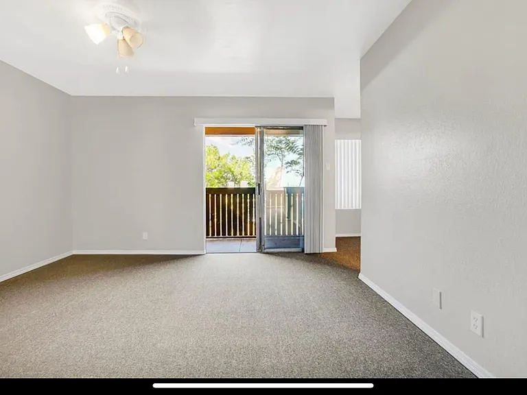 1644 Lomaland Dr #108 — Photo 7