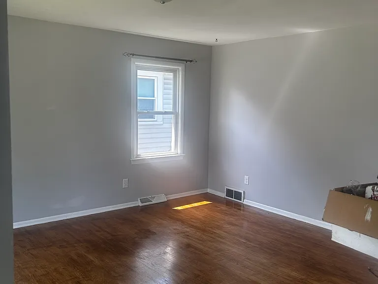 23812 Knickerbocker Rd — Photo 3