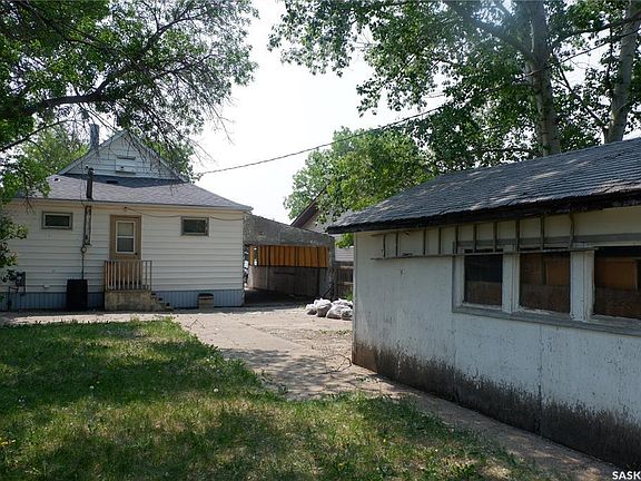 3rd image of 508 5th Ave W