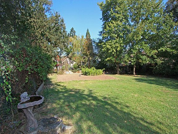 2nd image of 8109 Glen Creek Way