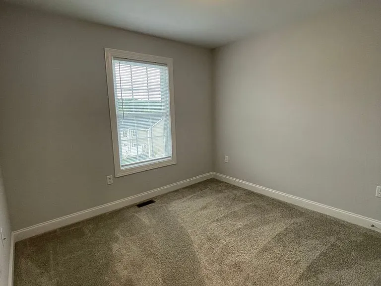 1194 Bluemoon Dr — Photo 19
