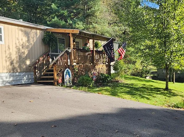 1250 Noblestown Rd, Oakdale, PA 15071