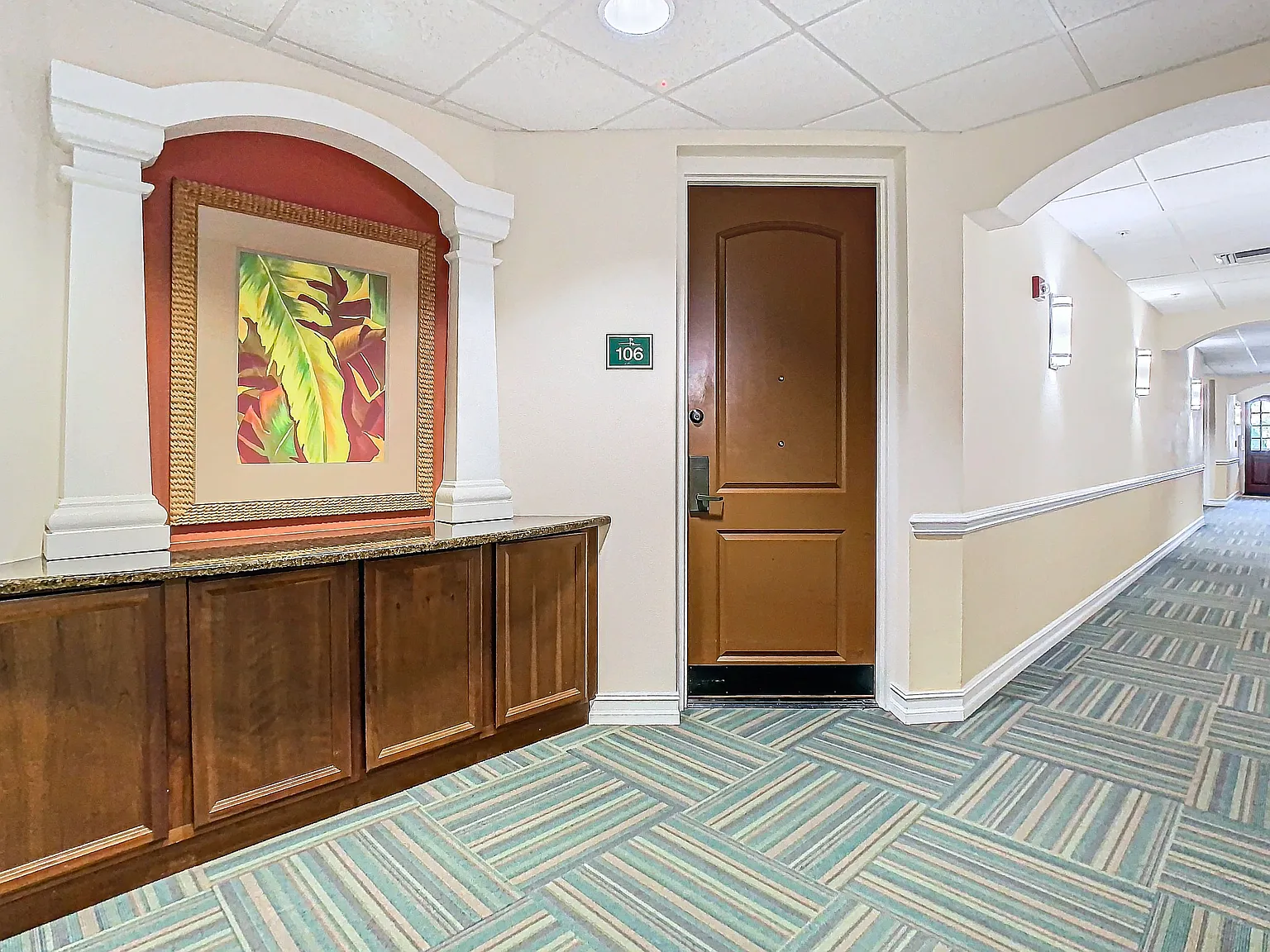 13941 Clubhouse Dr — Photo 2