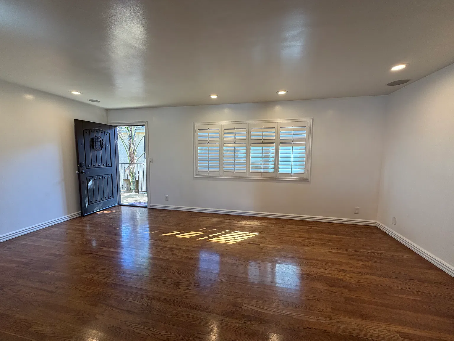 2 bed, 1400 sqft, $2,550 — Photo 4