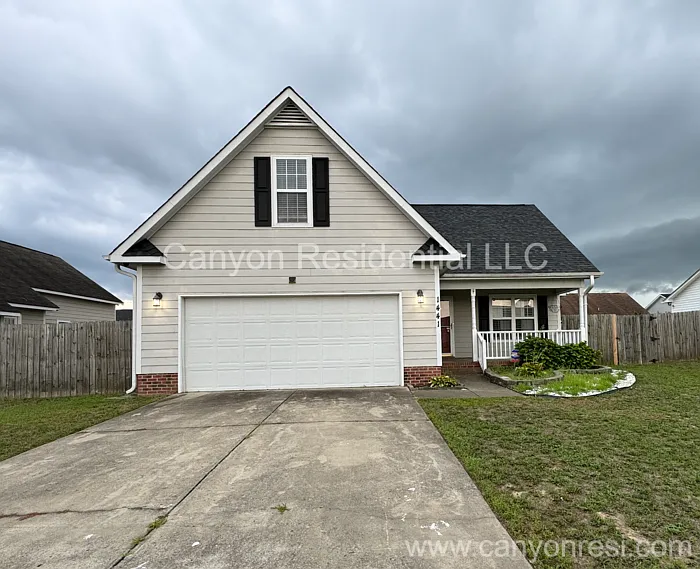 1441 Aultroy Dr — Photo 1