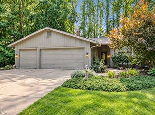 5842 Tanager Ct, Mentor, OH 44060