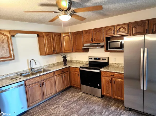 506 Sunset St #1, Ida Grove, IA 51445