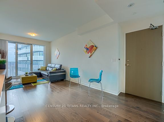 5th image of 100 Harbour St #6606