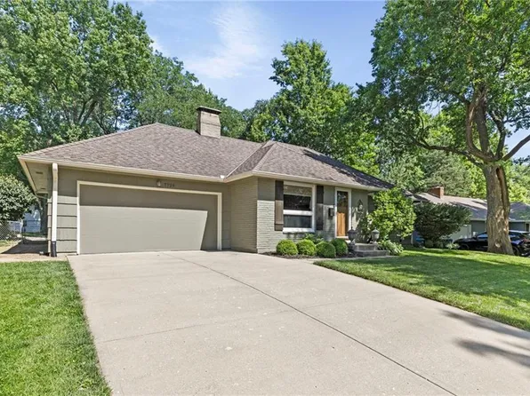 7729 Windsor St, Prairie Village, KS 66208