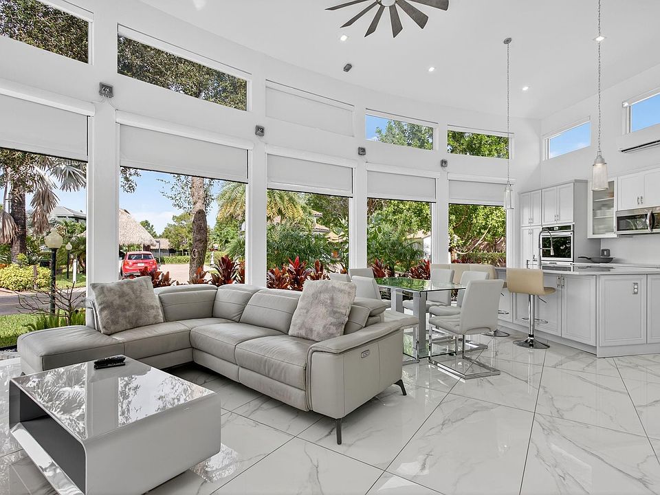 1st image of 552 N Carol Parkway #552