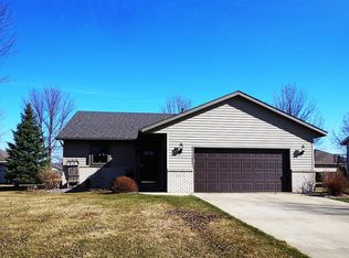 207 River Oaks Dr, Cold Spring, MN 56320