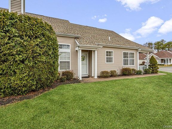 4th image of 587 Leisure Drive