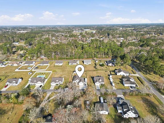 3rd image of 508 Loblolly Ln.