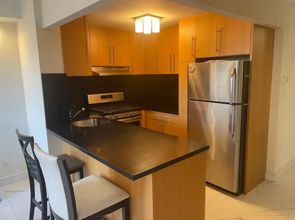 25-27 23rd Street image 1 of 5