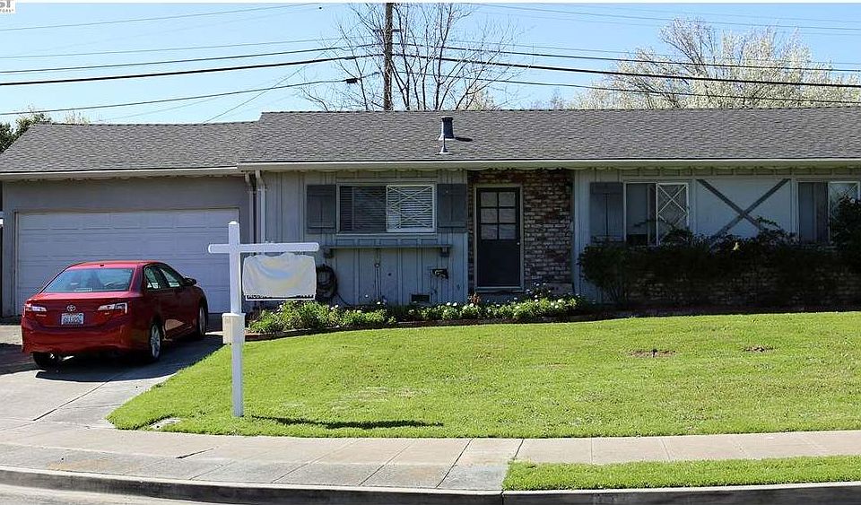 1st image of 8124 Holanda Ln