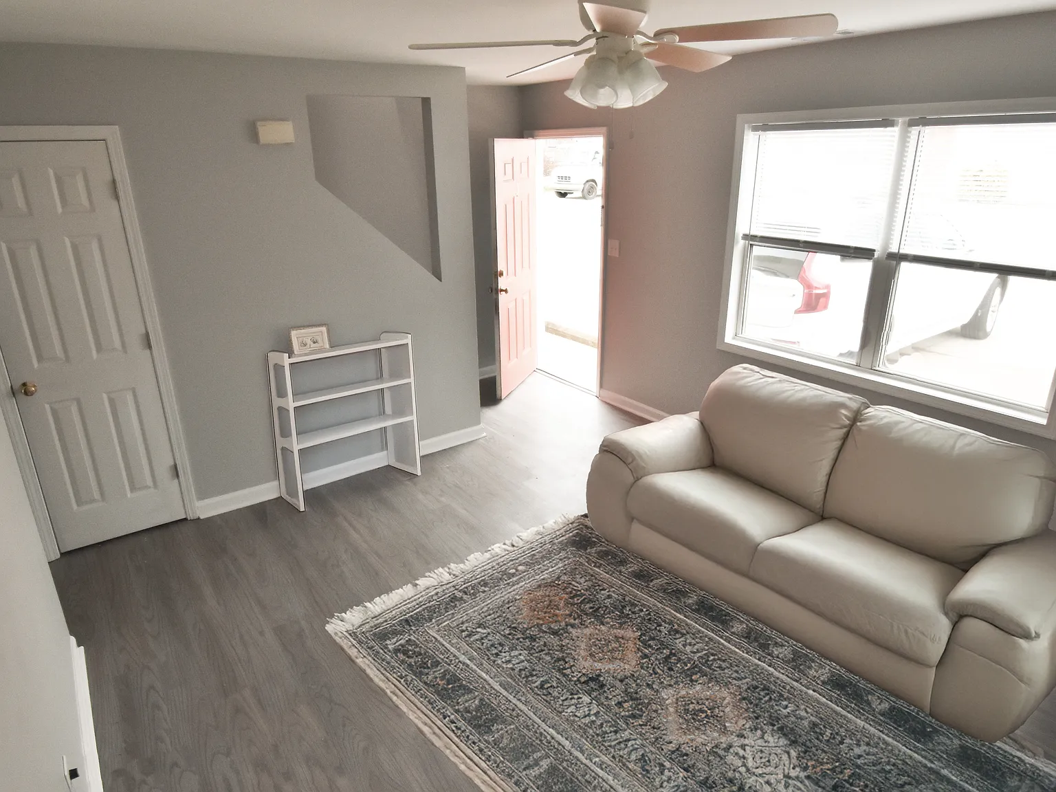 2 bed, 1.5 bath, 1100 sqft, $1,450 — Photo 2