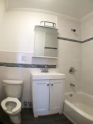 Rented by Francine Realty | media 10