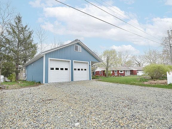 3rd image of 60324 Missouri Ave