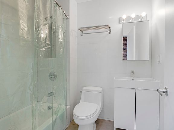 4th image of 1087 Herkimer St #2
