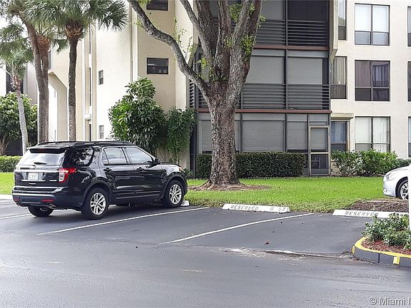 5th image of 6751 N University Dr APT 124